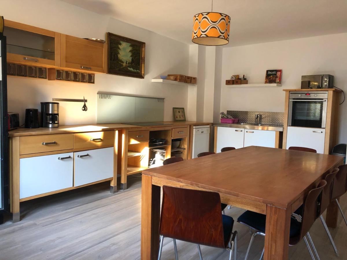 Weltempfaenger Backpacker Hostel Кёльн Экстерьер фото