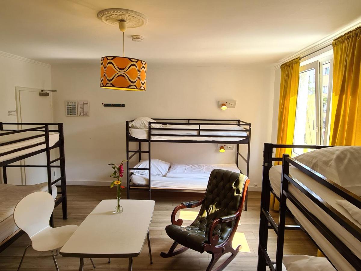 Weltempfaenger Backpacker Hostel Кёльн Экстерьер фото