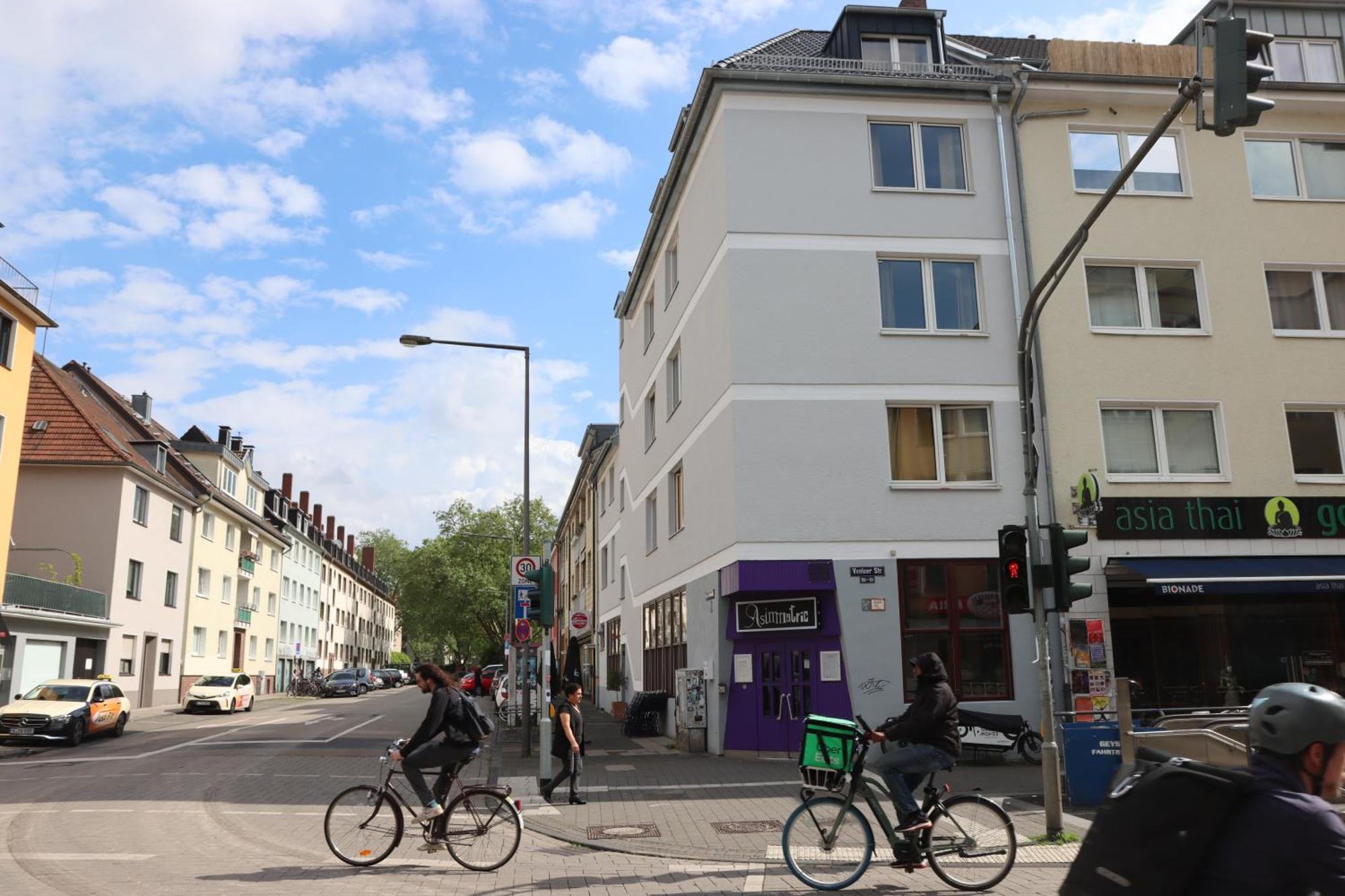 Weltempfaenger Backpacker Hostel Кёльн Экстерьер фото