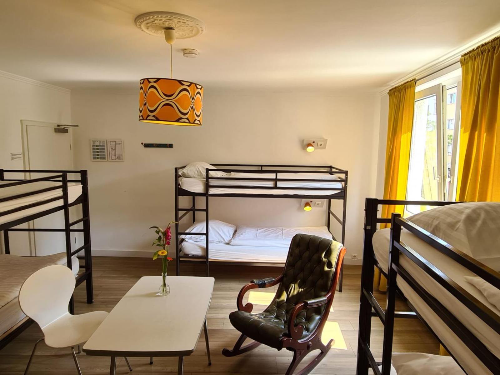 Weltempfaenger Backpacker Hostel Кёльн Экстерьер фото