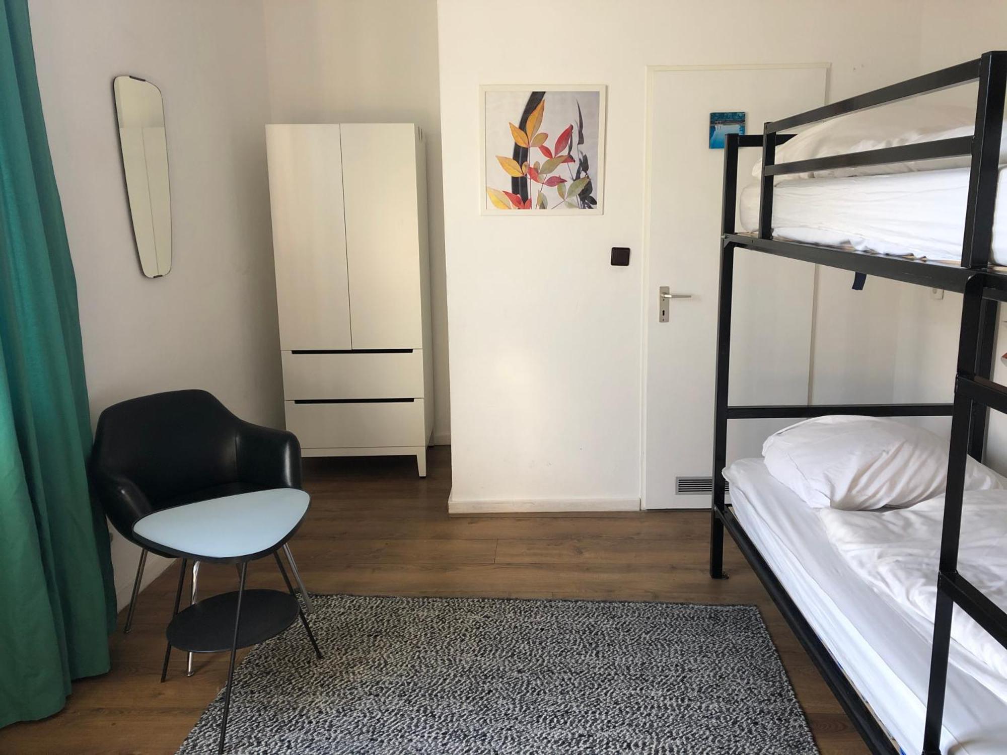 Weltempfaenger Backpacker Hostel Кёльн Экстерьер фото