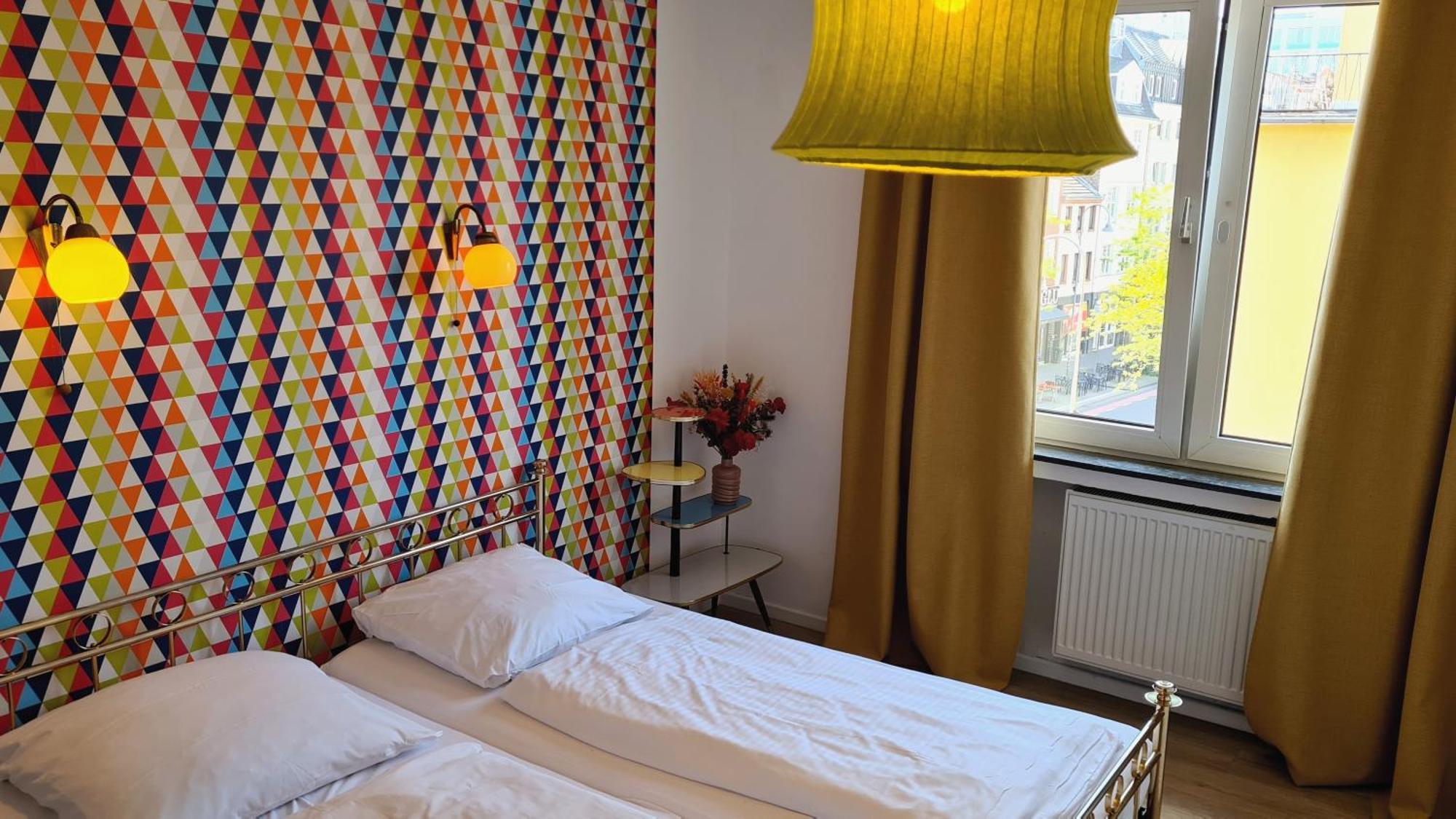 Weltempfaenger Backpacker Hostel Кёльн Экстерьер фото